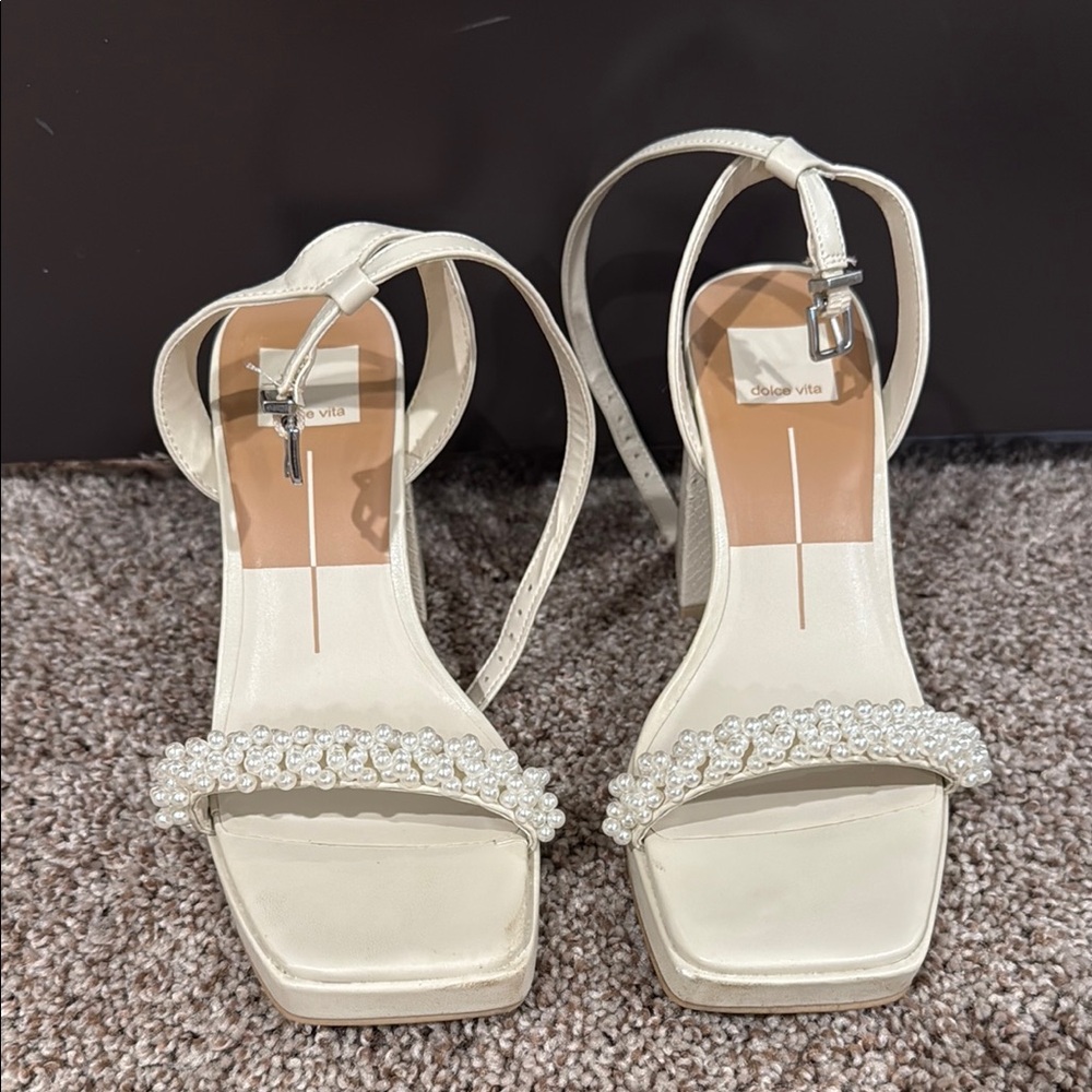 Dolce Vita Alesia Sandal